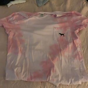 Pink tshirt
